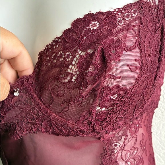 Rene Rofe Grand Finale  Ruffle Burgundy Lace M/L - Picture 7 of 14